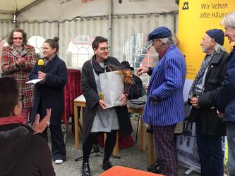 Ein großer Dank gilt J. Michael Ruhl, Hubert Straub und allen anderen Akteuren von der KS Herbstein, ohne die die Veranstaltung nicht möglich gewesen wäre © Karsten Stange, Interessengemeinschaft Bauernhaus
