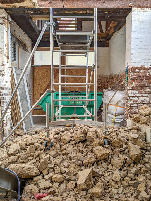 Massiv, aber schlecht gebaut. Nun ein Fall für die Deponie © Interessengemeinschaft Bauernhaus, Marcel Henschel