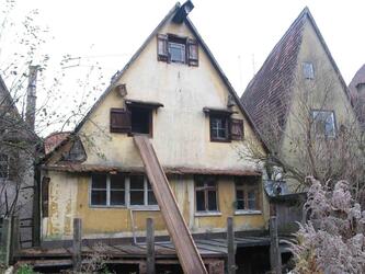 Dinkelsbühl, Wohn- und Geschäftshaus, Gartenseite vor der Instandsetzung © Interessengemeinschaft Bauernhaus, Andrea Rosenberger und Manfred Sandmeir