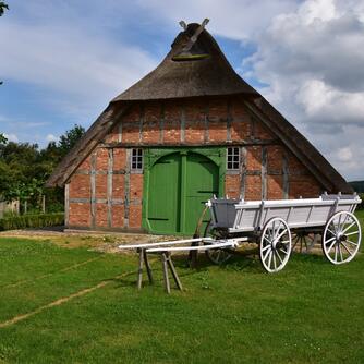 Bliedersdorf, Niederdeutsches Hallenhaus, Vordergiebel © Interessengemeinschaft Bauernhaus, Rainer Kröger