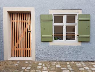 Dinkelsbühl, Haus Gansberg, Fensterdetail außen © Andrea Rosenberger und Manfred Sandmeier