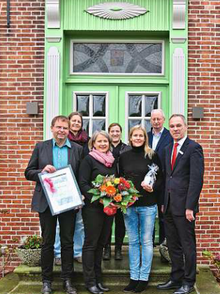 Preisübergabe Nov. 2016 © Interessengemeinschaft Bauernhaus, Ulrike Adams und Jan Keydel