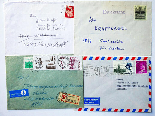 Eine kleine Auswahl von kuriosen Briefumschlägen an Julius Kraft und an die IgB © IgB-Archiv