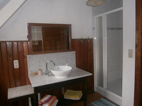 Marlow- Ferienwohnung - Gutshof Alt-Guthendorf