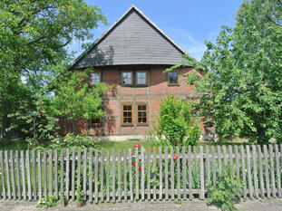 Nienstädt - ANNO 1911 - Ferienwohnung mit Fachwerkcharm