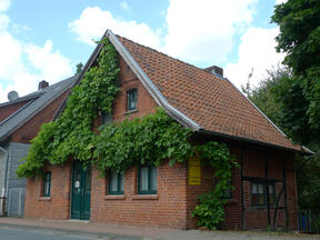 Ferienhaus an der Storchenroute im Weserdorf Windheim