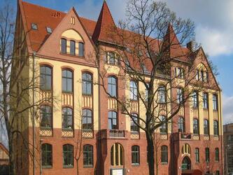 Berlin, denk-mal, Eiswerder 13 gGmbH, ehemaliges Schulgebäude, © Stiftung trias