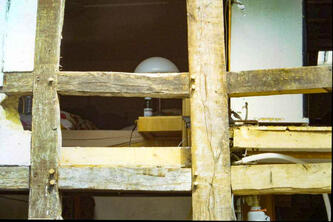 Blick ins bewohnte Haus in der Bauphase 1998 © Interessengemeinschaft Bauernhaus